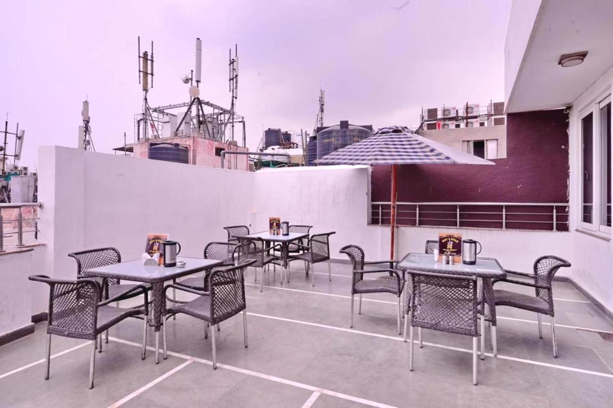 Hotel Emporio View - New Delhi Railway Station - Paharganj Екстериор снимка