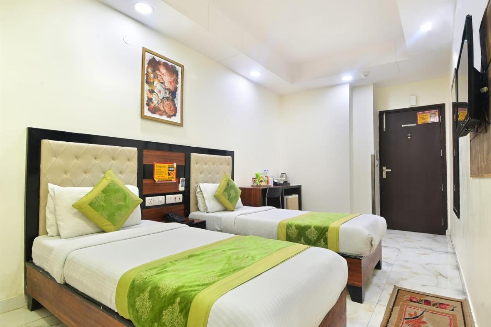 Hotel Emporio View - New Delhi Railway Station - Paharganj Екстериор снимка