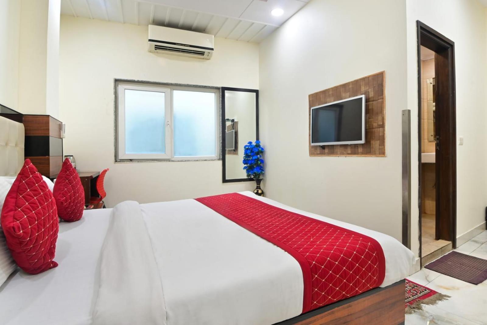 Hotel Emporio View - New Delhi Railway Station - Paharganj Екстериор снимка
