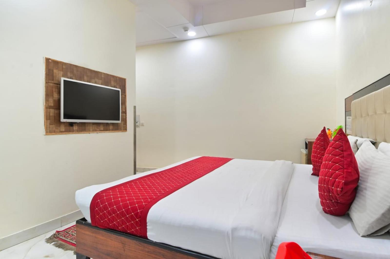 Hotel Emporio View - New Delhi Railway Station - Paharganj Екстериор снимка