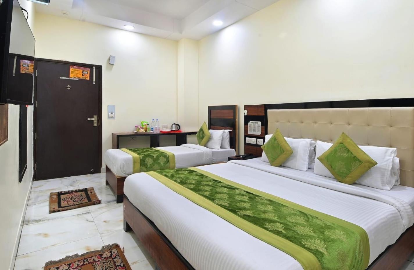 Hotel Emporio View - New Delhi Railway Station - Paharganj Екстериор снимка