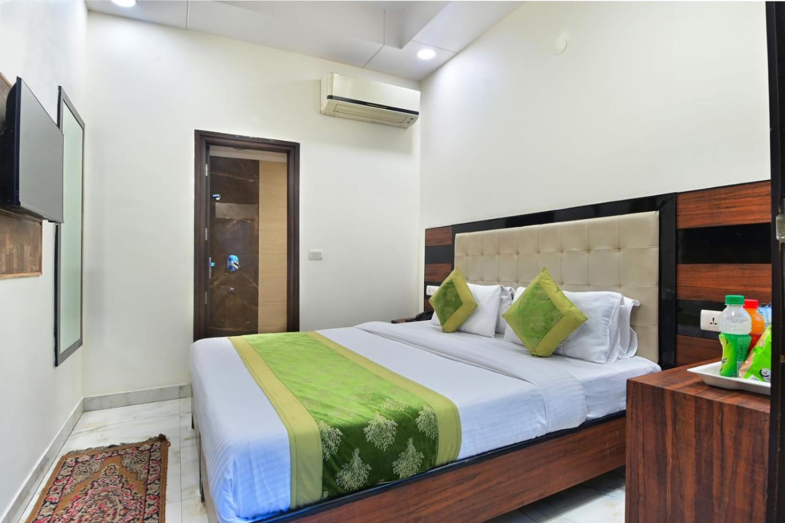 Hotel Emporio View - New Delhi Railway Station - Paharganj Екстериор снимка