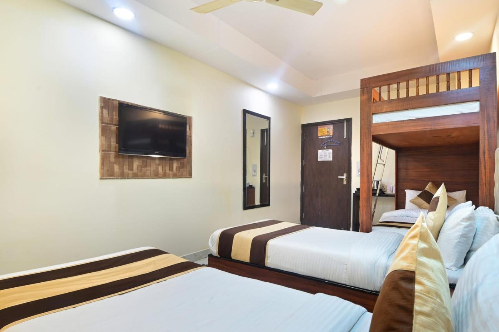 Hotel Emporio View - New Delhi Railway Station - Paharganj Екстериор снимка