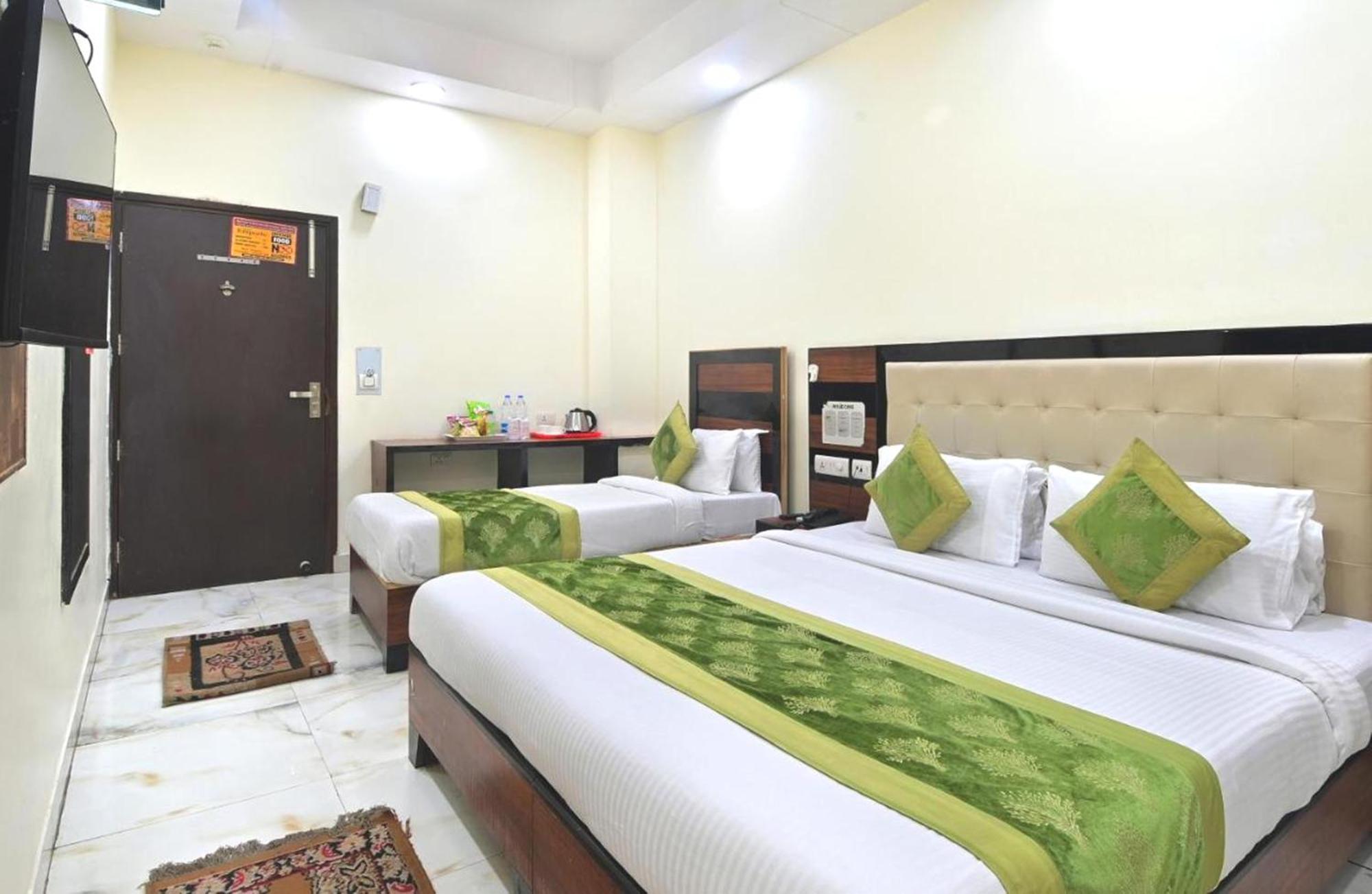 Hotel Emporio View - New Delhi Railway Station - Paharganj Екстериор снимка