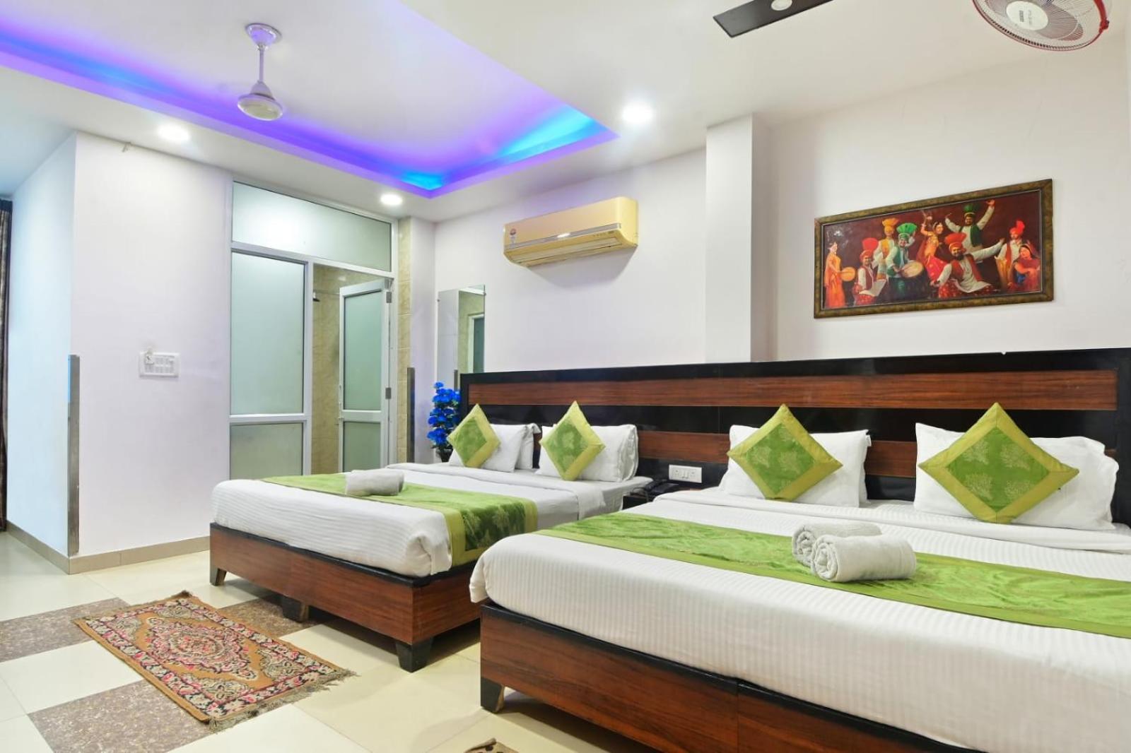 Hotel Emporio View - New Delhi Railway Station - Paharganj Екстериор снимка