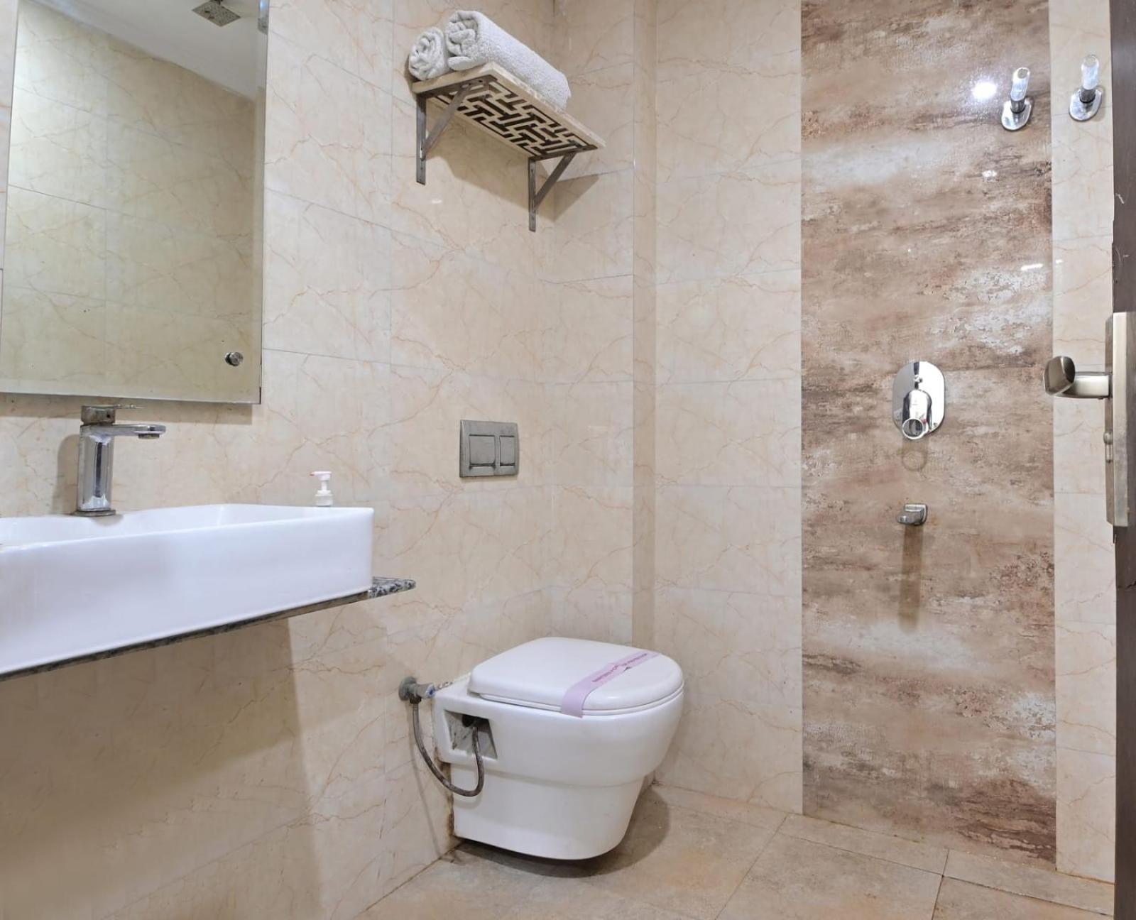 Hotel Emporio View - New Delhi Railway Station - Paharganj Екстериор снимка