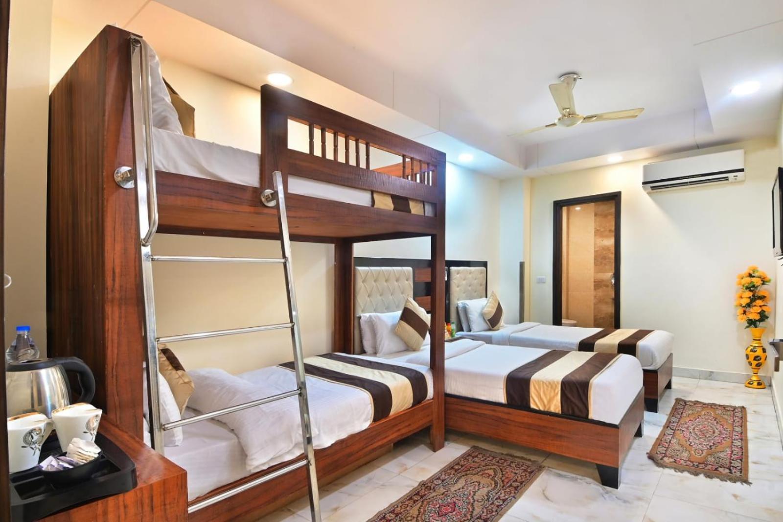 Hotel Emporio View - New Delhi Railway Station - Paharganj Екстериор снимка