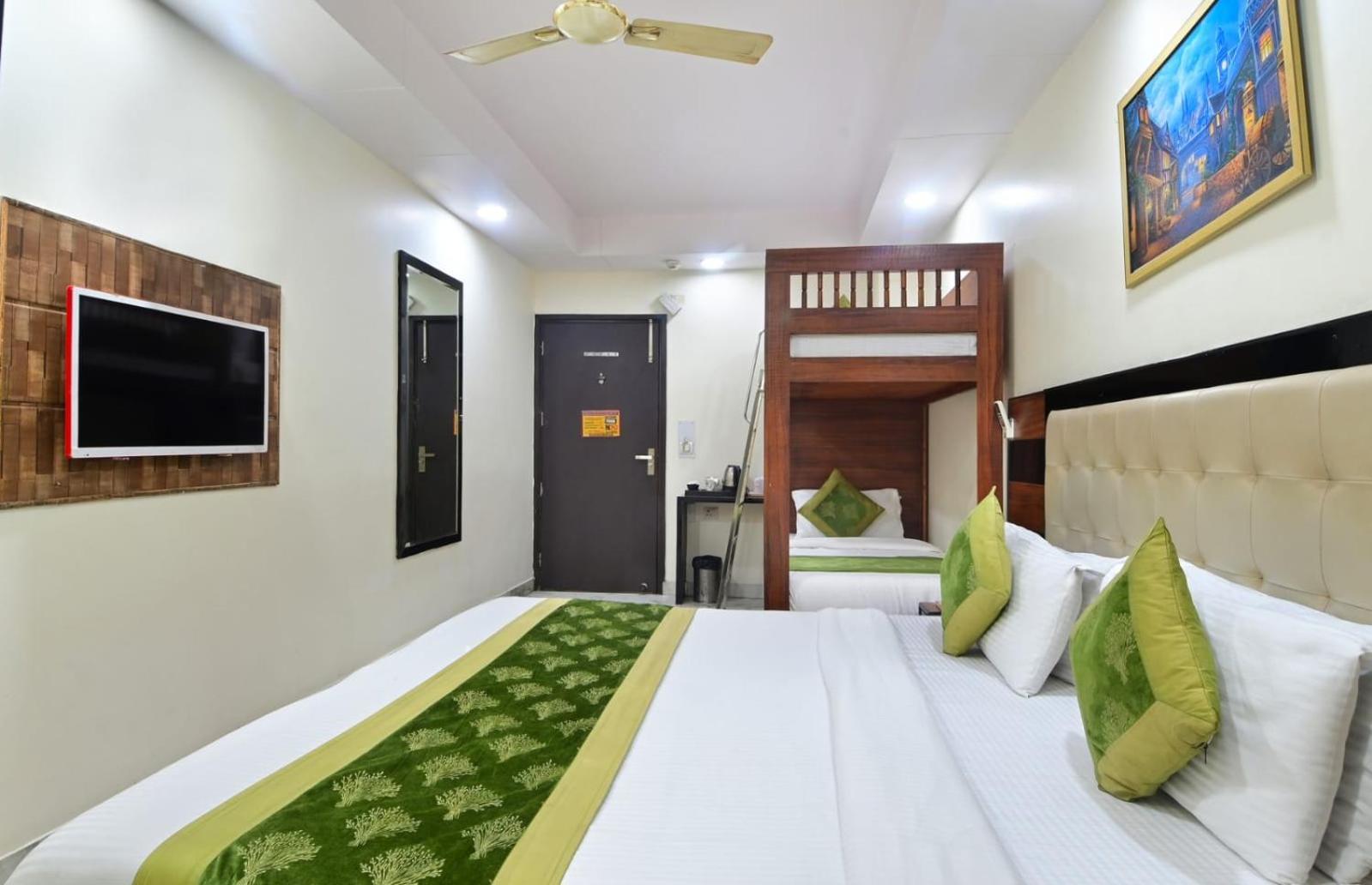 Hotel Emporio View - New Delhi Railway Station - Paharganj Екстериор снимка